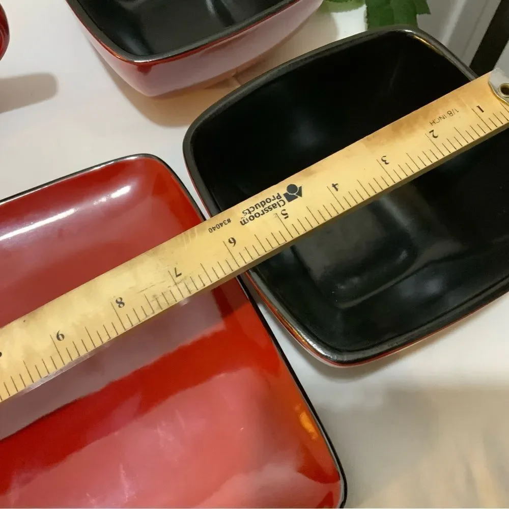 Home Trends Rave Red 2 dinner plates 2 Square Bowls 2 mugs set of 6 G19